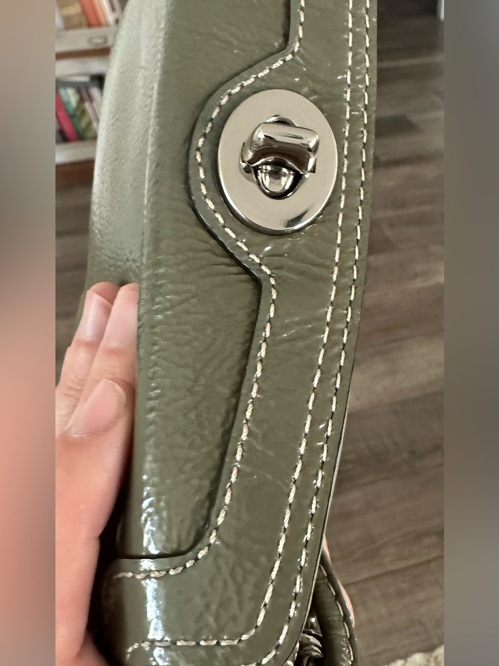 Vintage coach green patent leather pouch/ wristlet - Picture 7 of 15